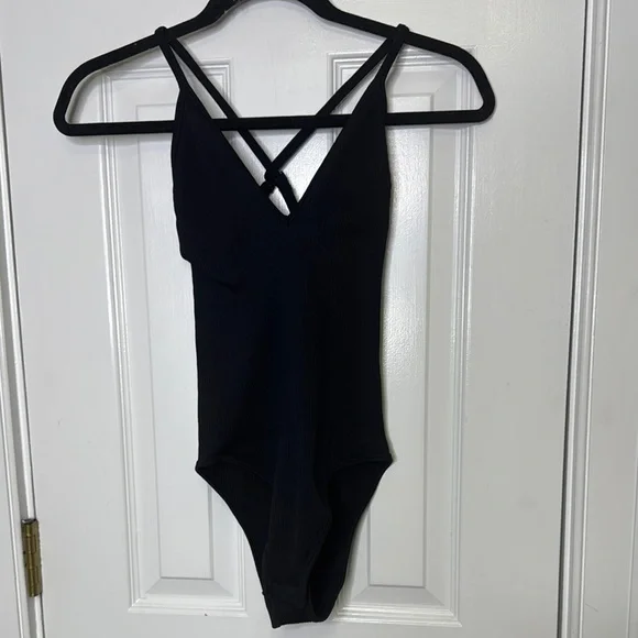 Black Plunging V-Neck Bodysuit with Strappy Back NWOT - Picture 1 of 6
